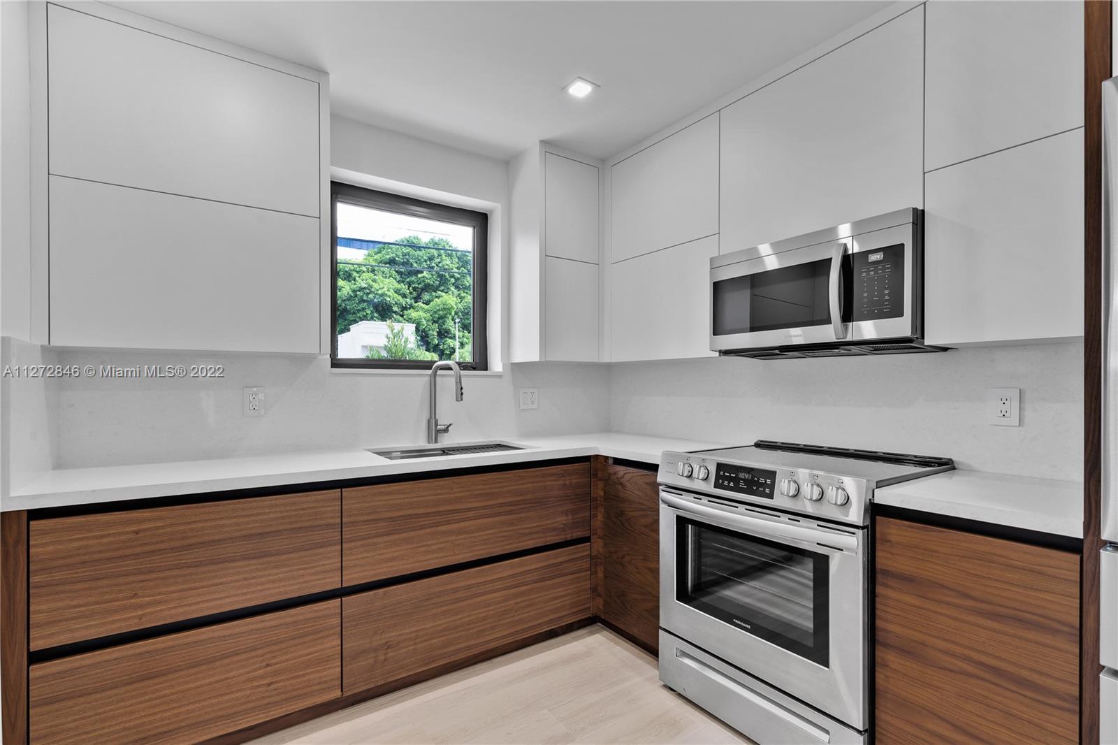 2145 SW 22nd Ter