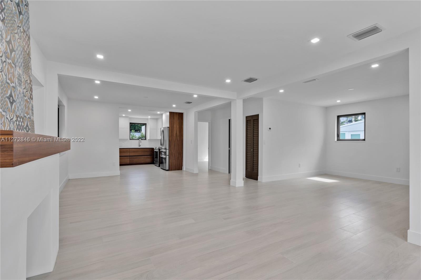 2145 SW 22nd Ter