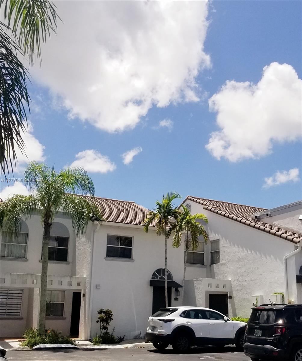 9772 NW 46th Ter Unit: 129