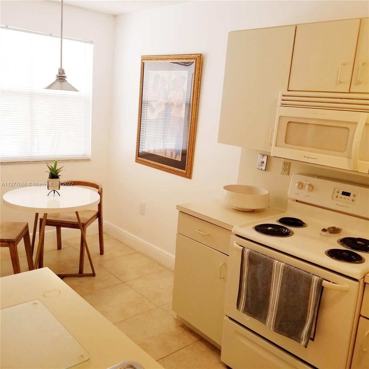 9772 NW 46th Ter Unit: 129