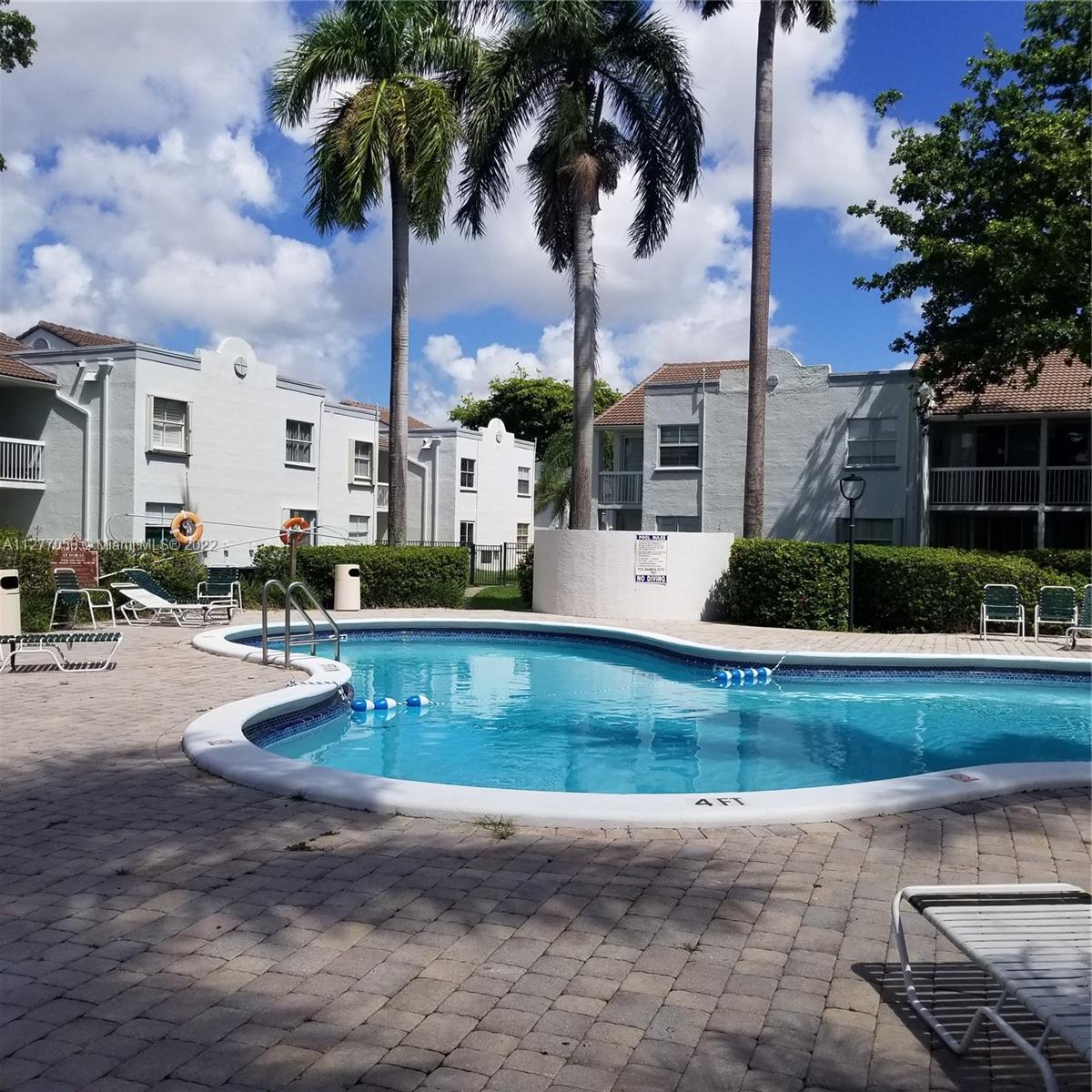 9772 NW 46th Ter Unit: 129