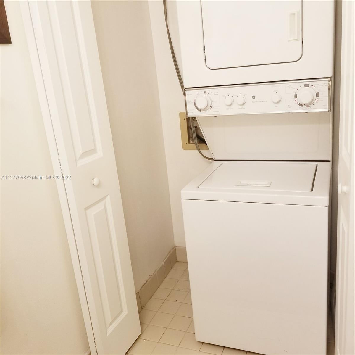 9772 NW 46th Ter Unit: 129