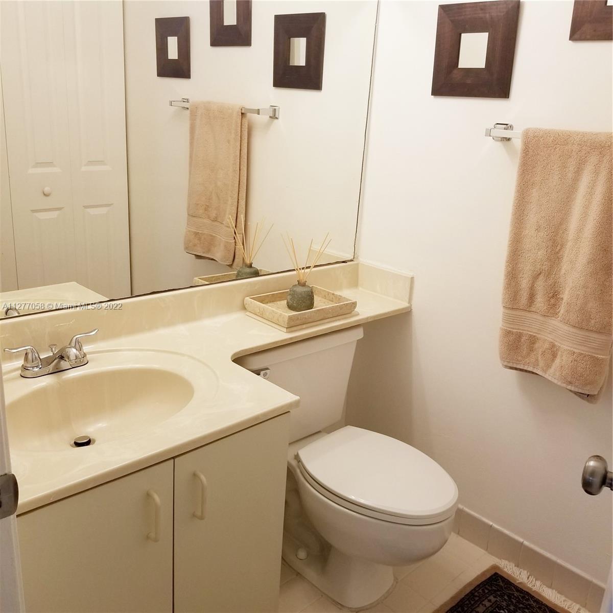 9772 NW 46th Ter Unit: 129