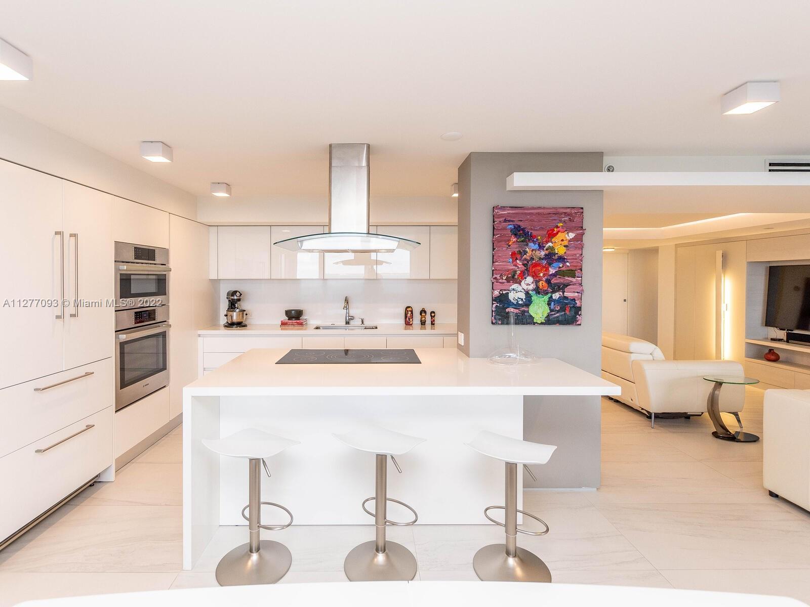 2843 S Bayshore Dr Unit: P3E