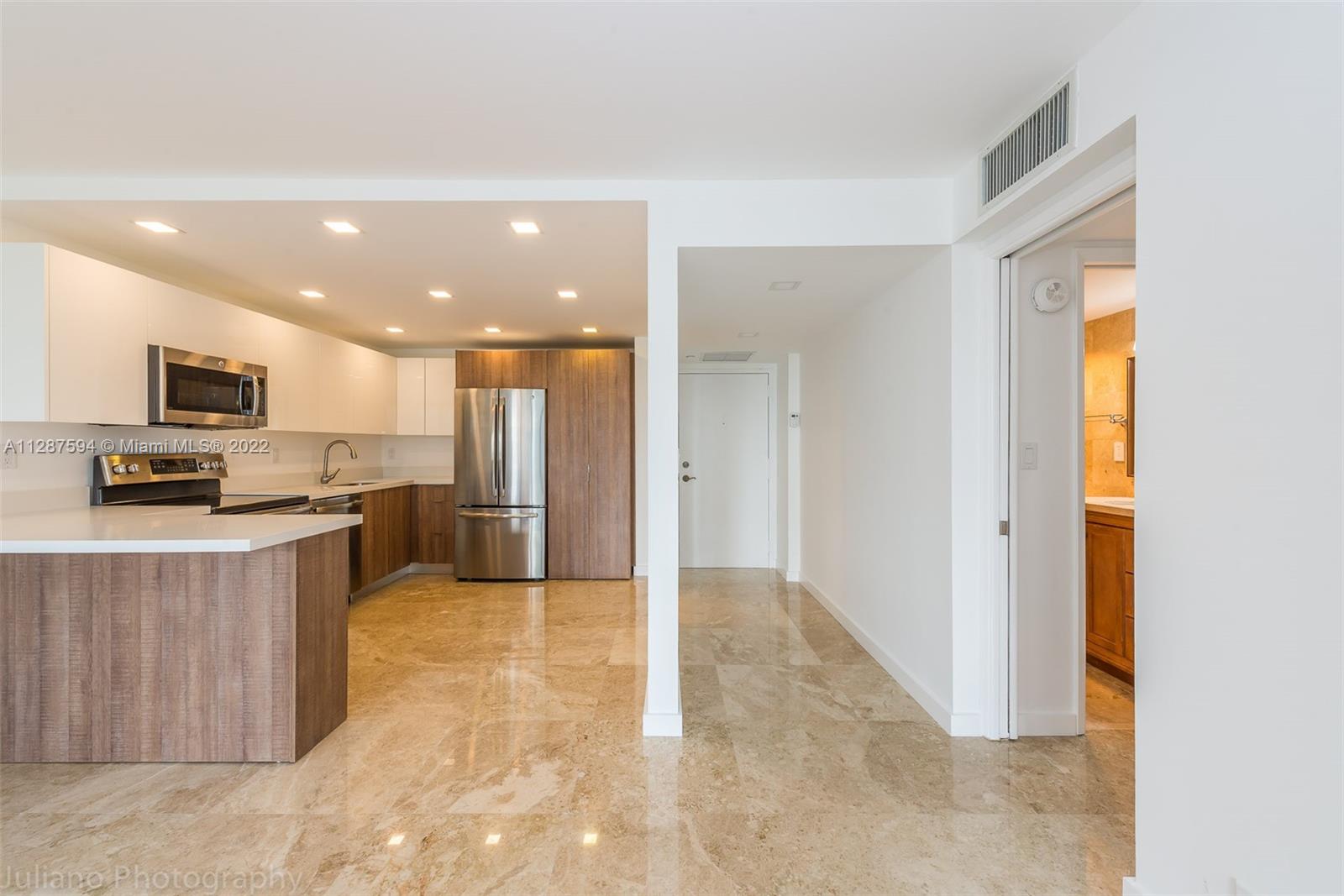 1901 Brickell Ave Unit: B912