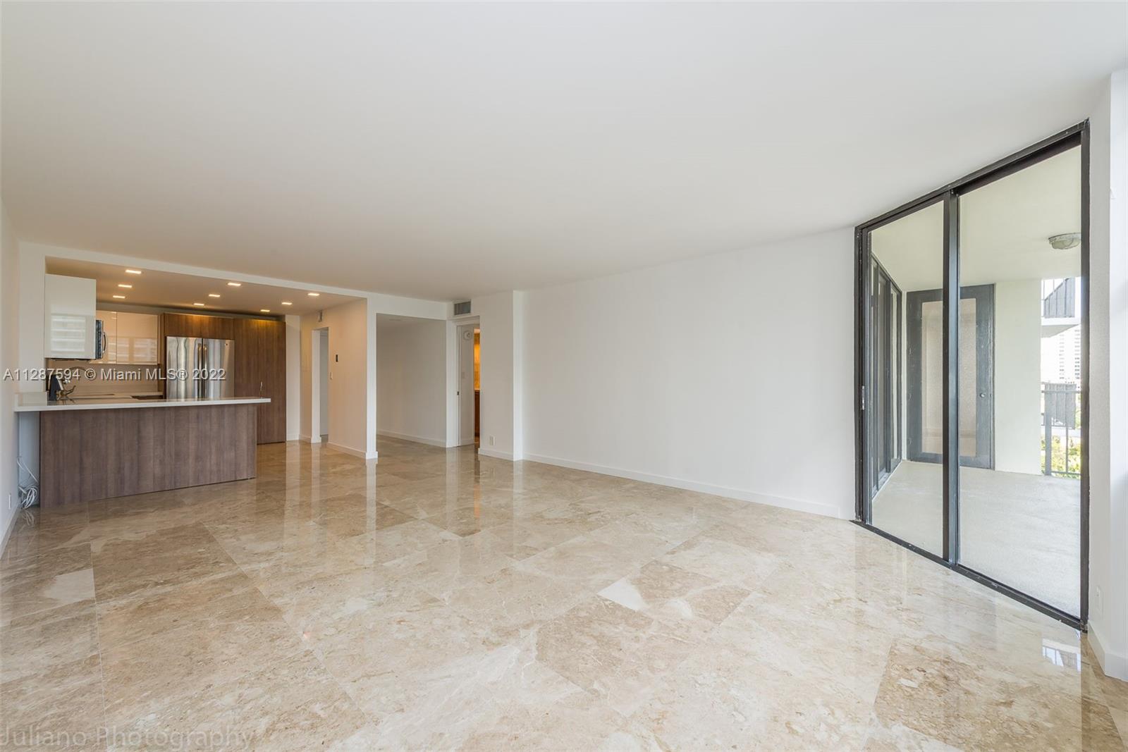 1901 Brickell Ave Unit: B912