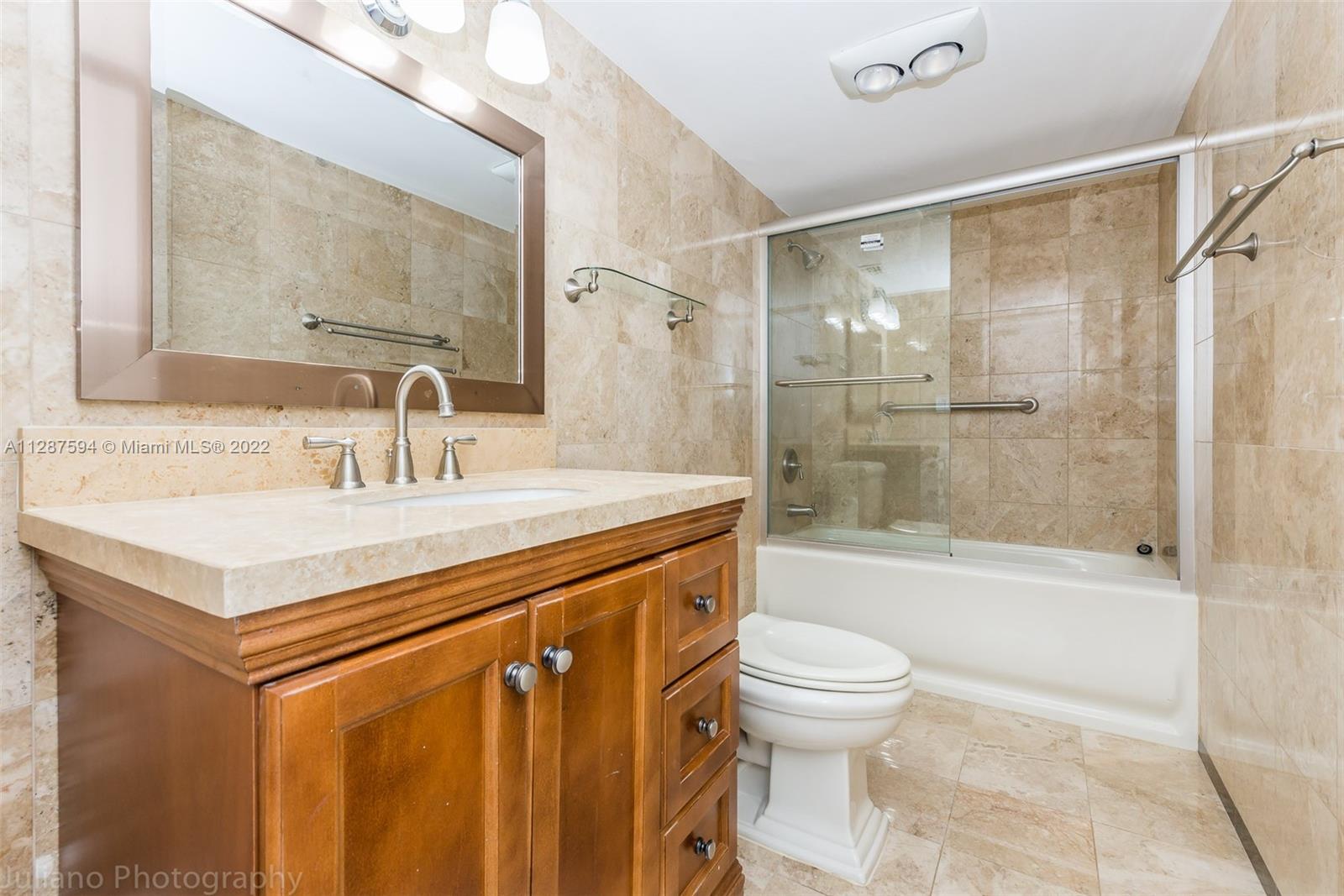 1901 Brickell Ave Unit: B912