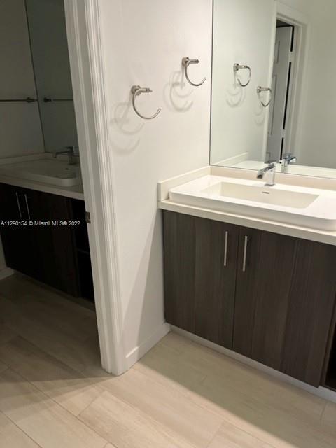 170 Ocean Lane Dr Unit: 402