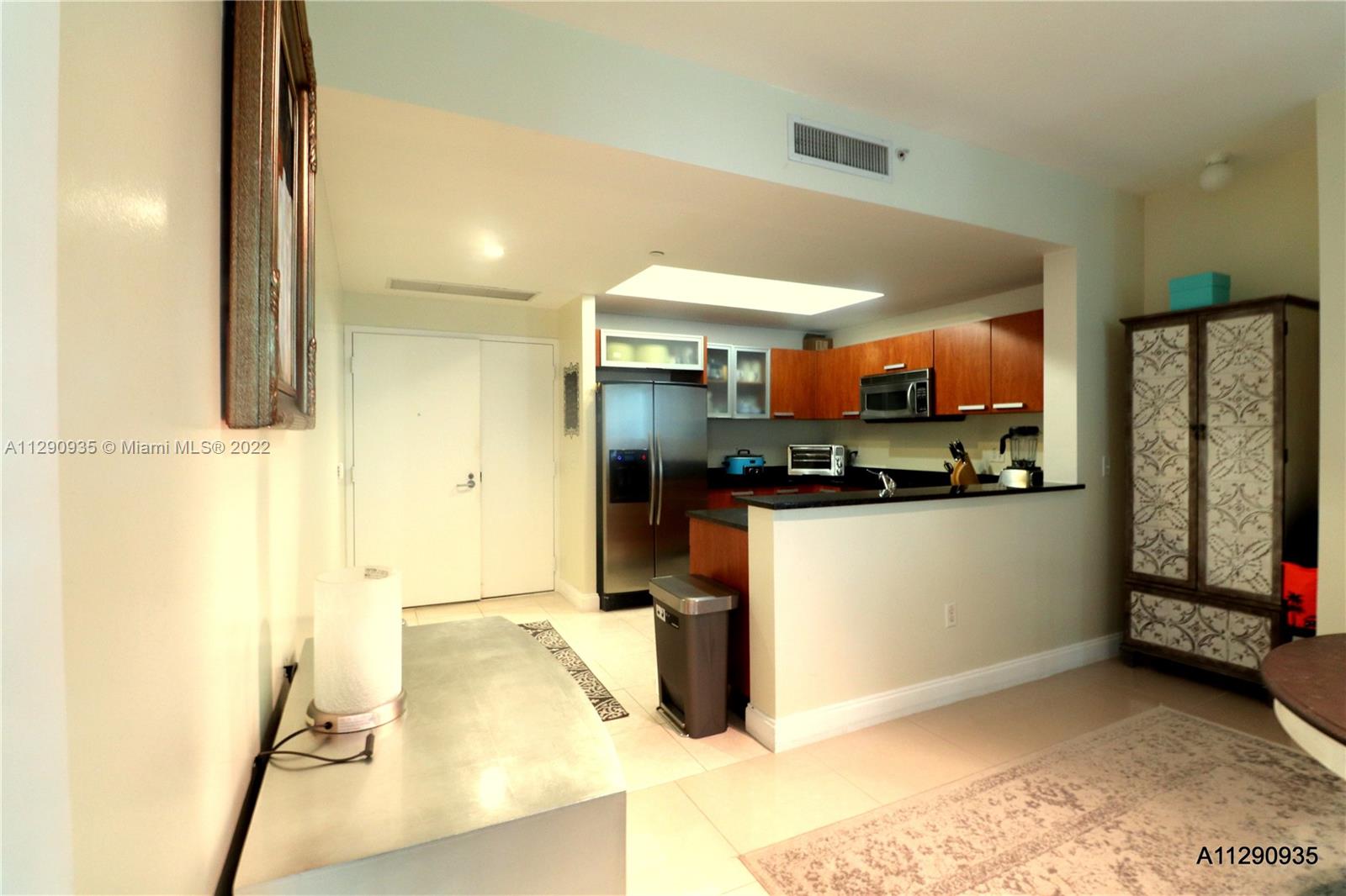 3131 NE 188th St Unit: 2-810