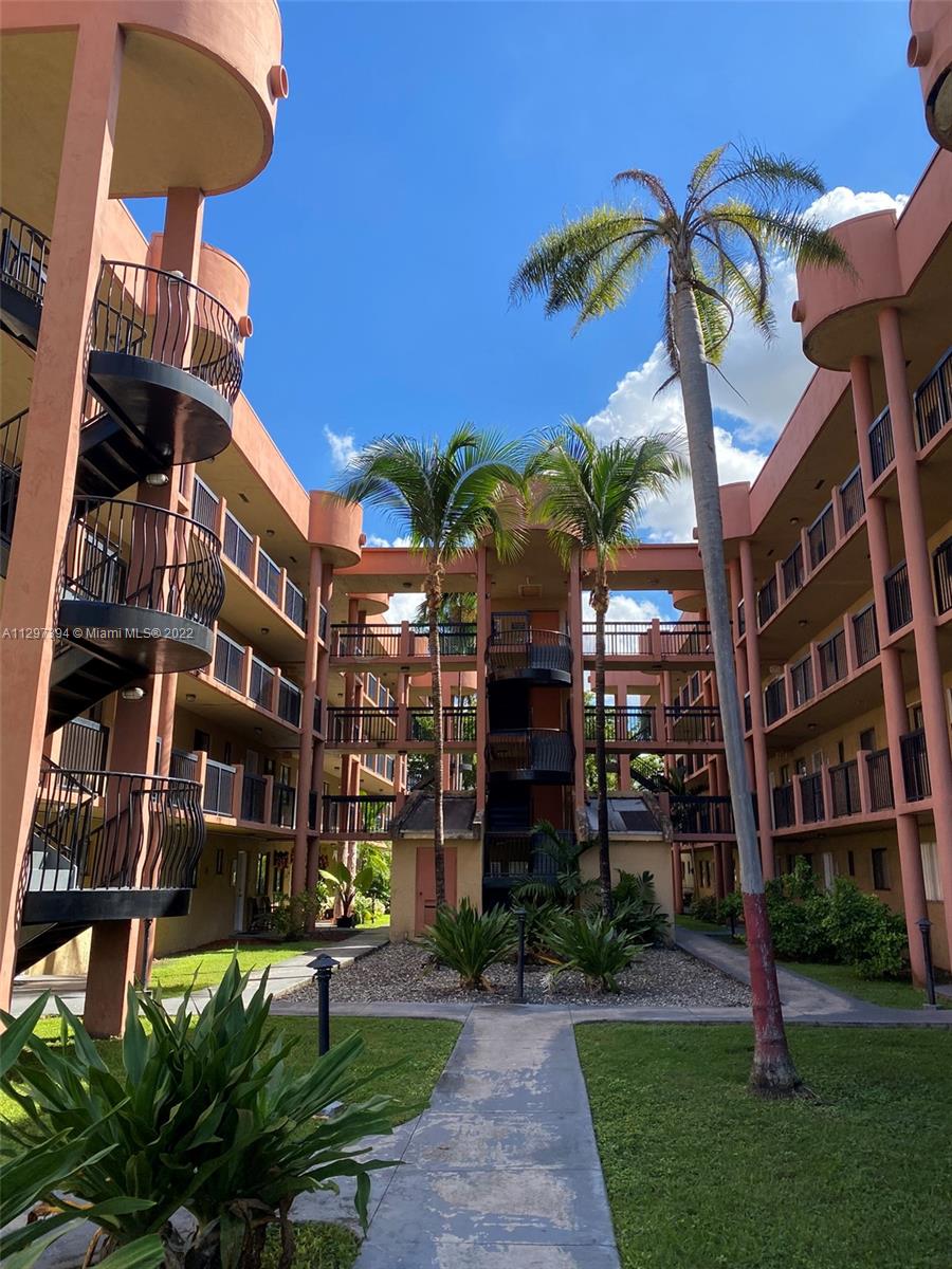 5480 W 21st Ct Unit: 302