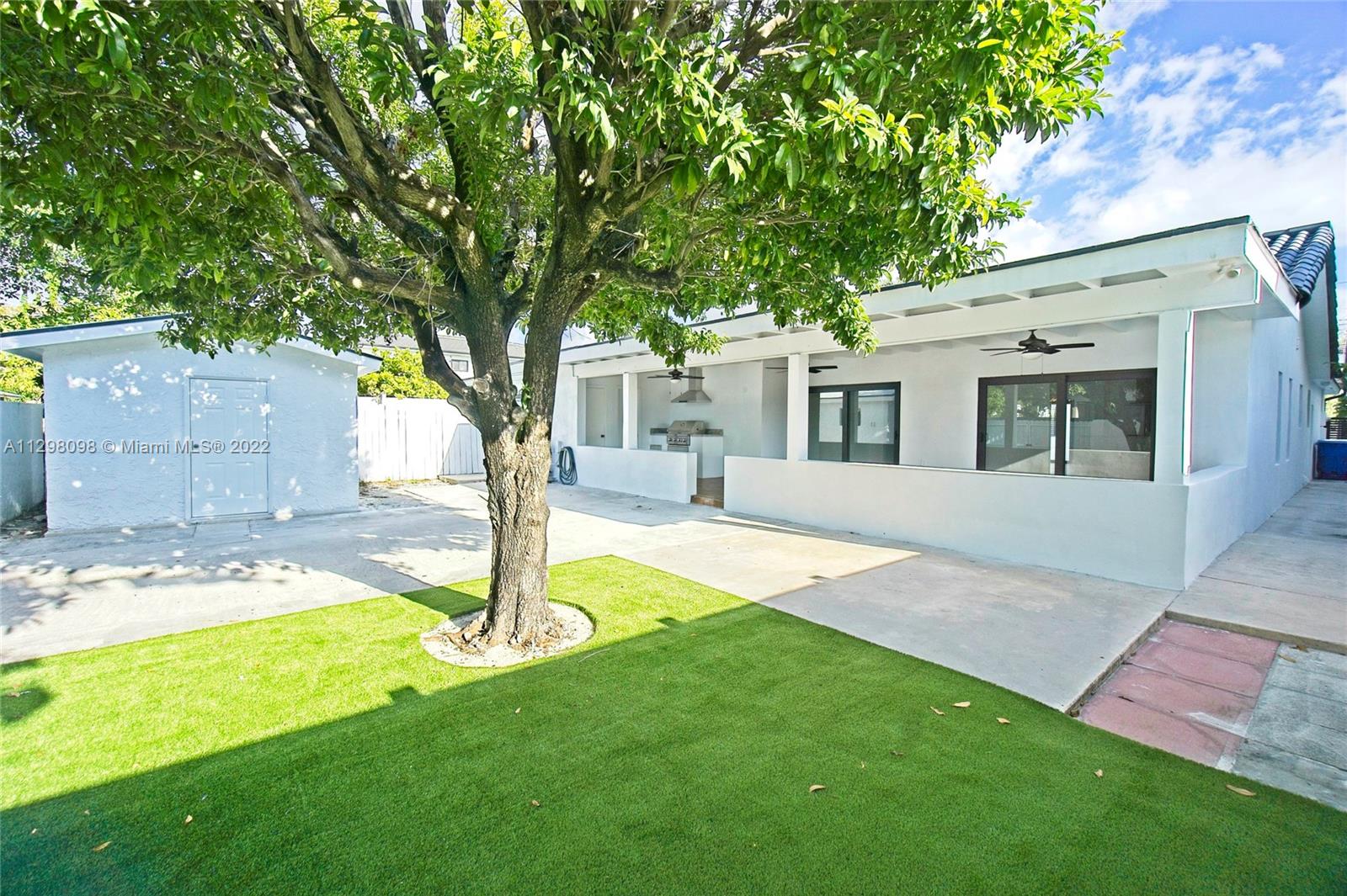 434 SW 23 Rd