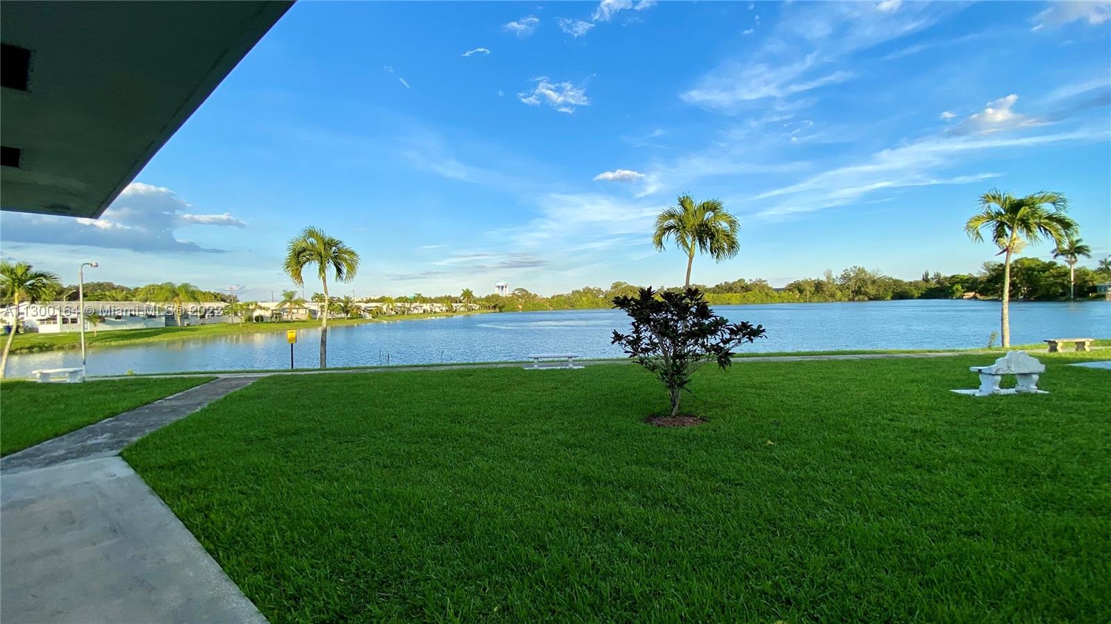 2309 Park Ln Unit: 211