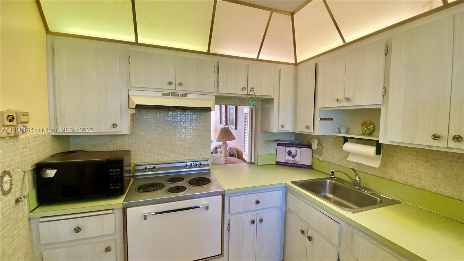 2309 Park Ln Unit: 211