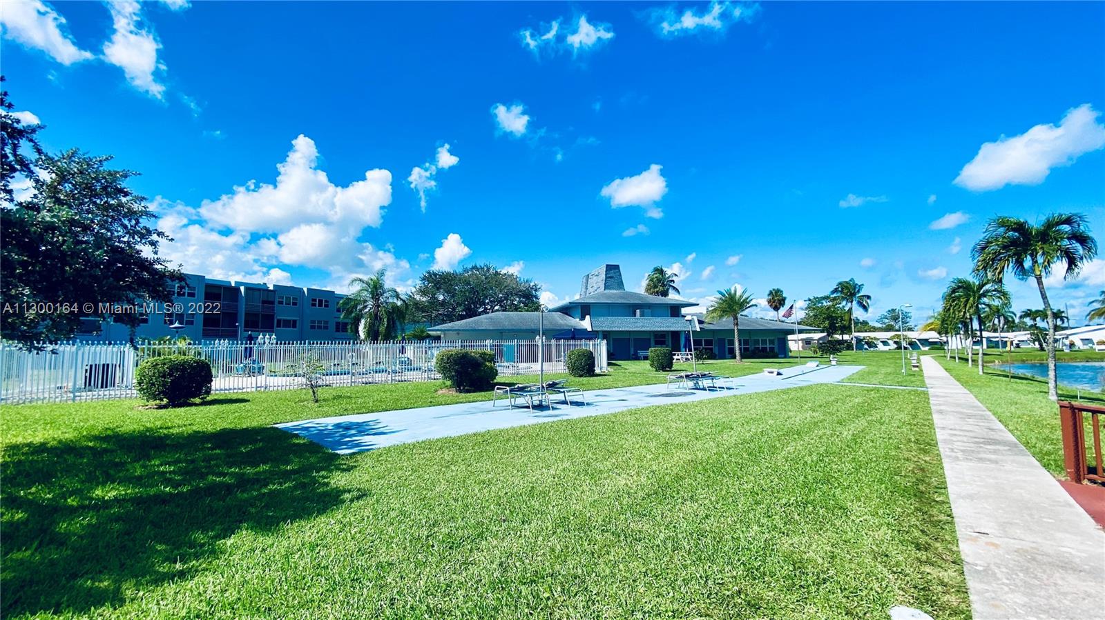 2309 Park Ln Unit: 211