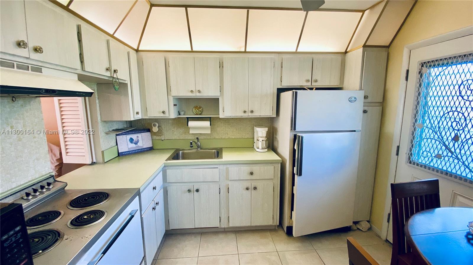 2309 Park Ln Unit: 211