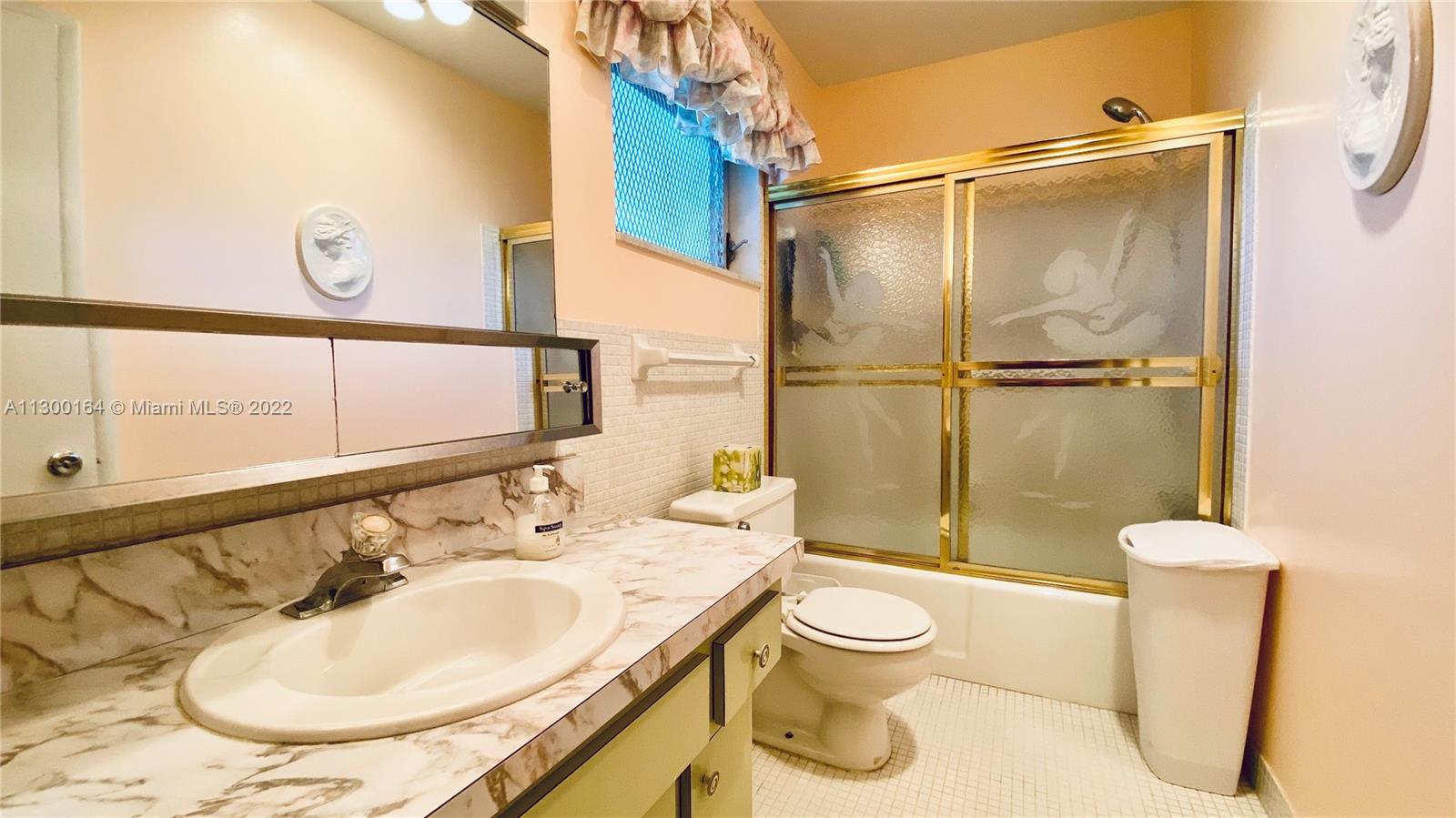 2309 Park Ln Unit: 211