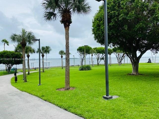 800 Claughton Island Dr Unit: 1403