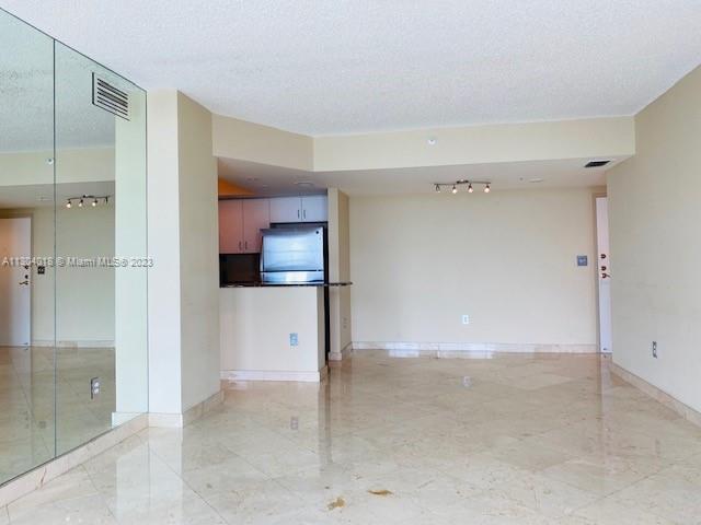800 Claughton Island Dr Unit: 1403