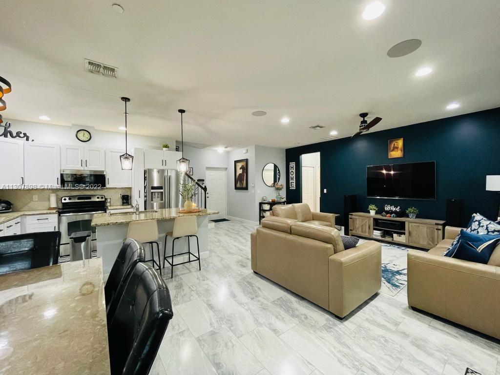 4184 Cascada Cir