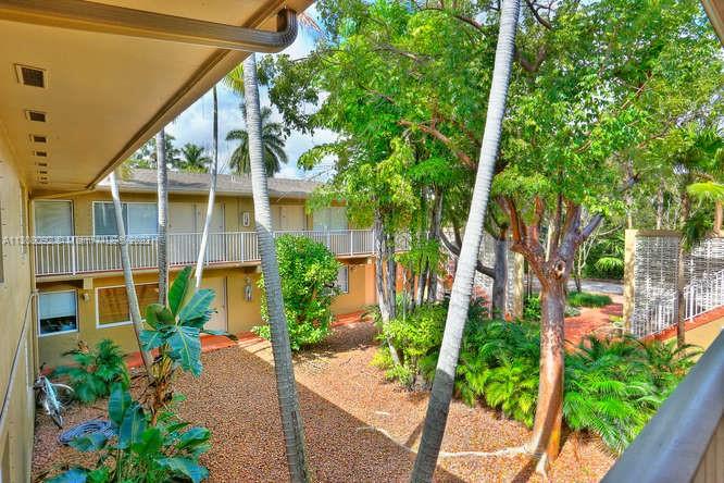6310 SW 79 St Unit: 18