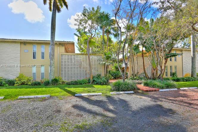 6310 SW 79 St Unit: 18