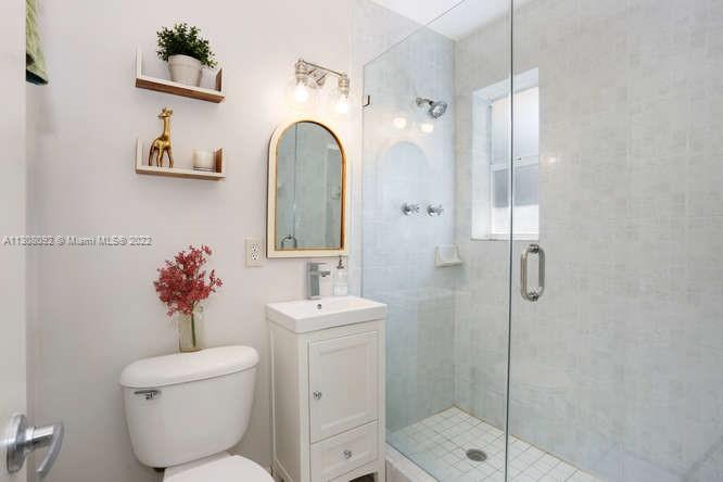6310 SW 79 St Unit: 18