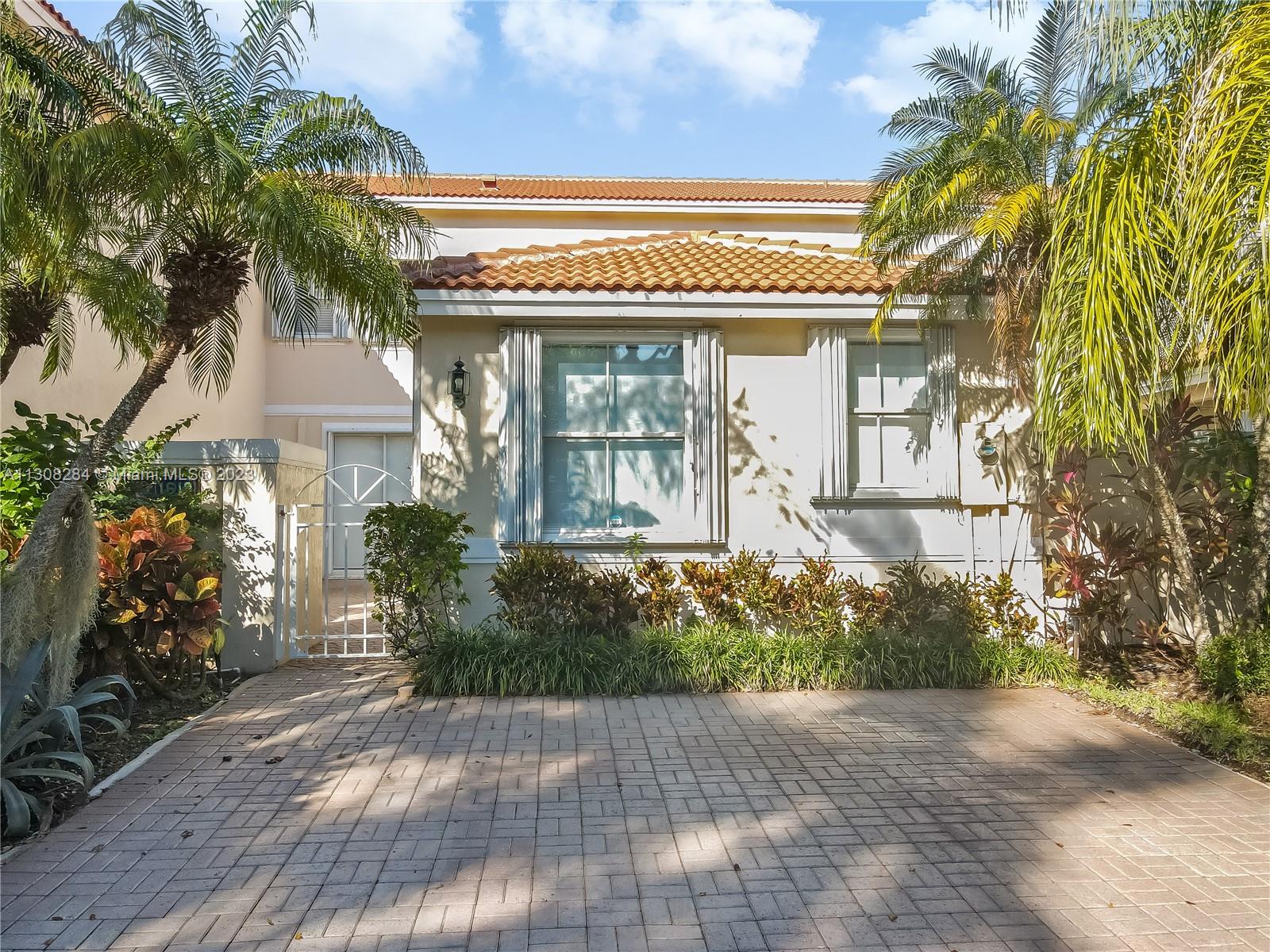 1610 Weeping Willow Way Unit: 1610