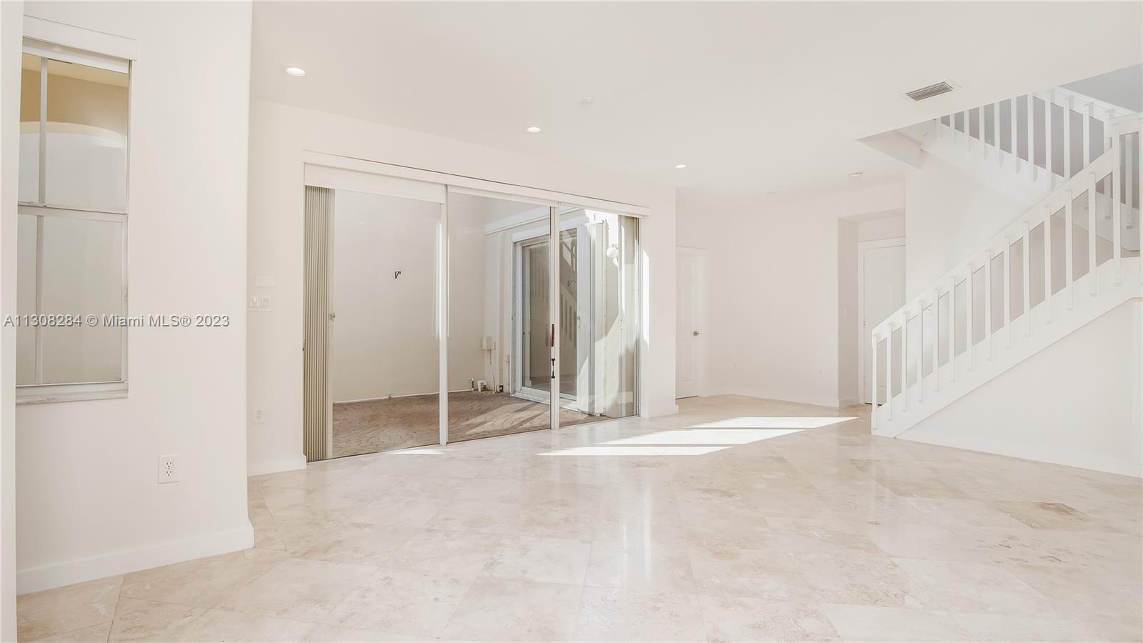 1610 Weeping Willow Way Unit: 1610