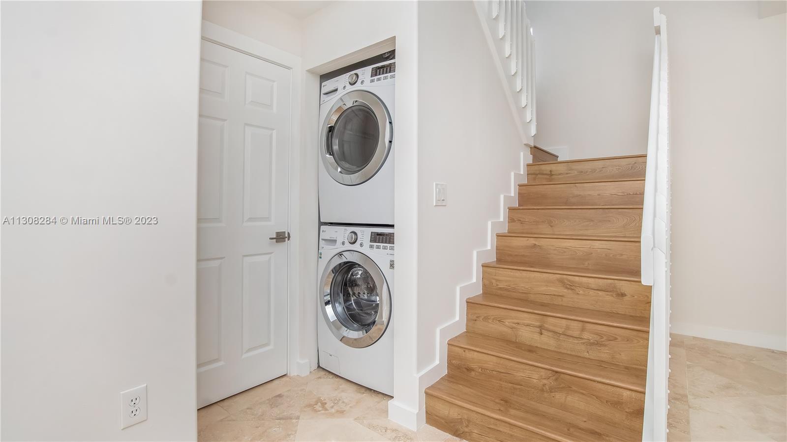 1610 Weeping Willow Way Unit: 1610