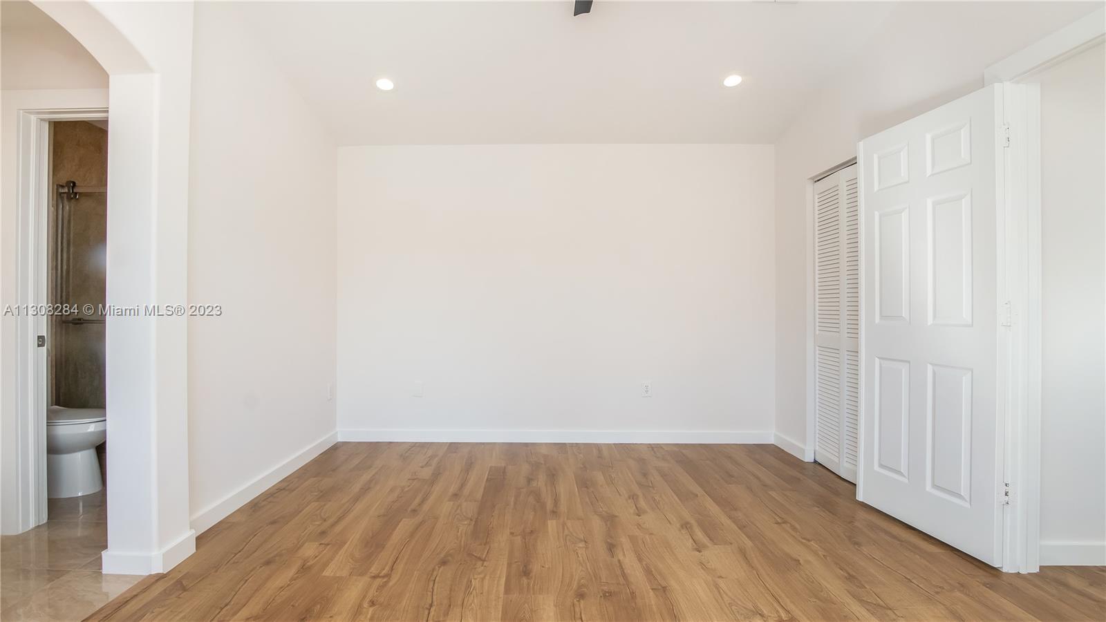 1610 Weeping Willow Way Unit: 1610