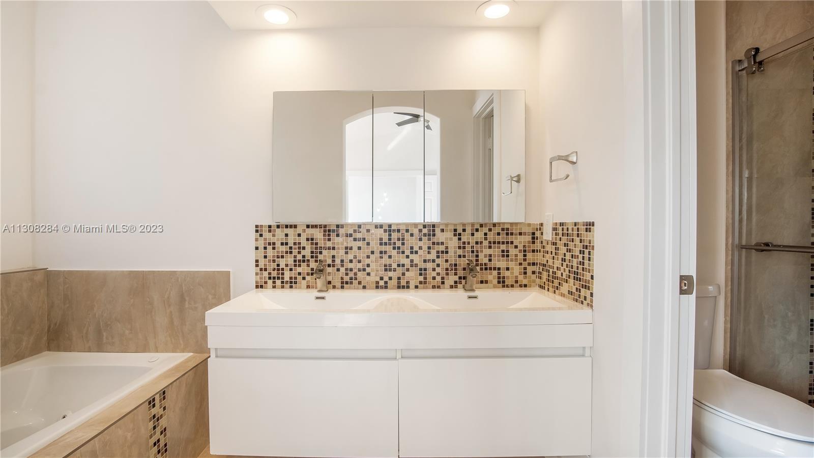 1610 Weeping Willow Way Unit: 1610
