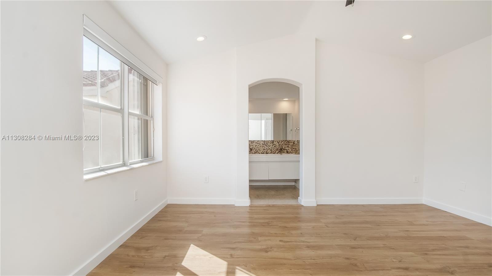 1610 Weeping Willow Way Unit: 1610