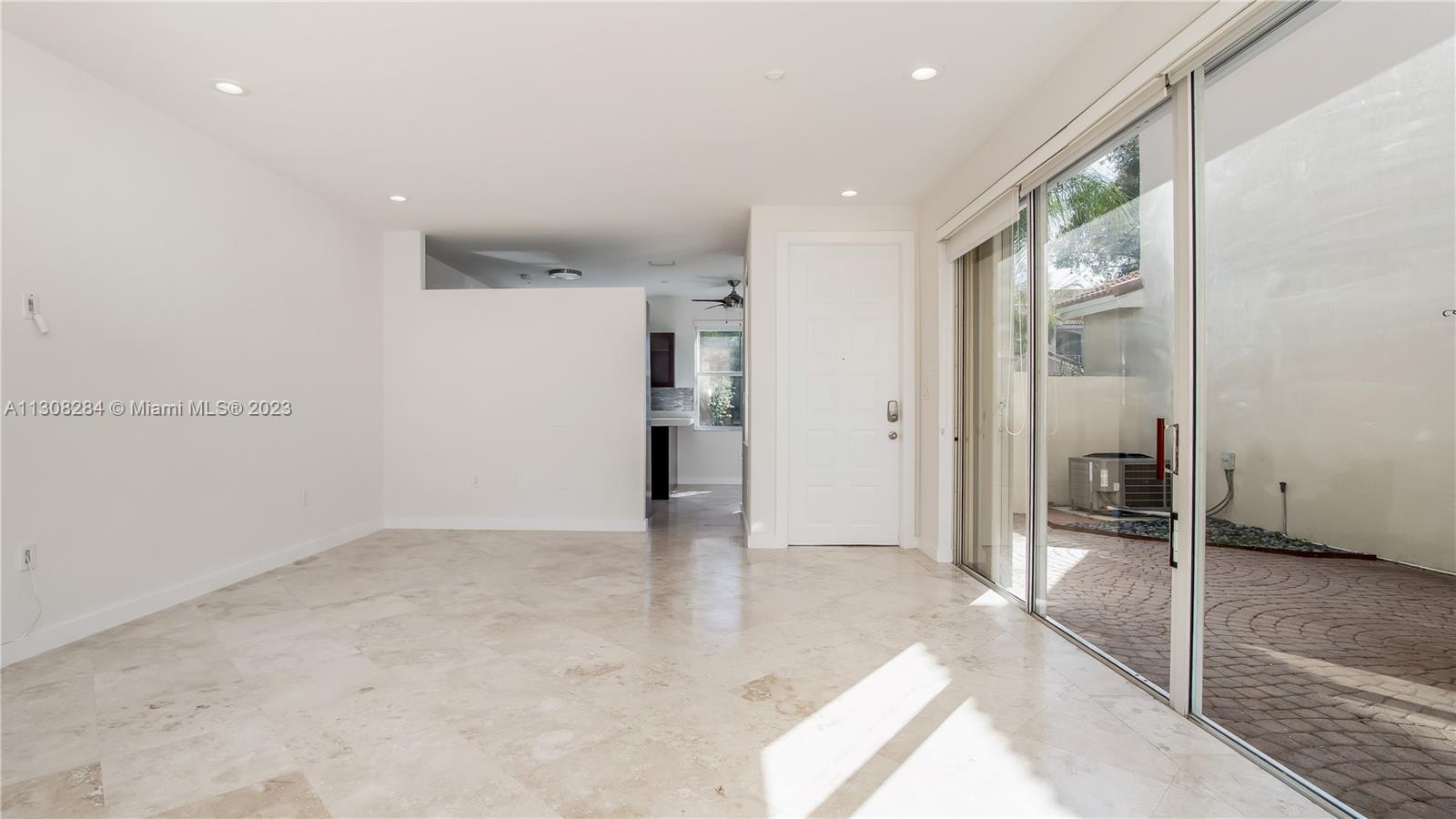 1610 Weeping Willow Way Unit: 1610