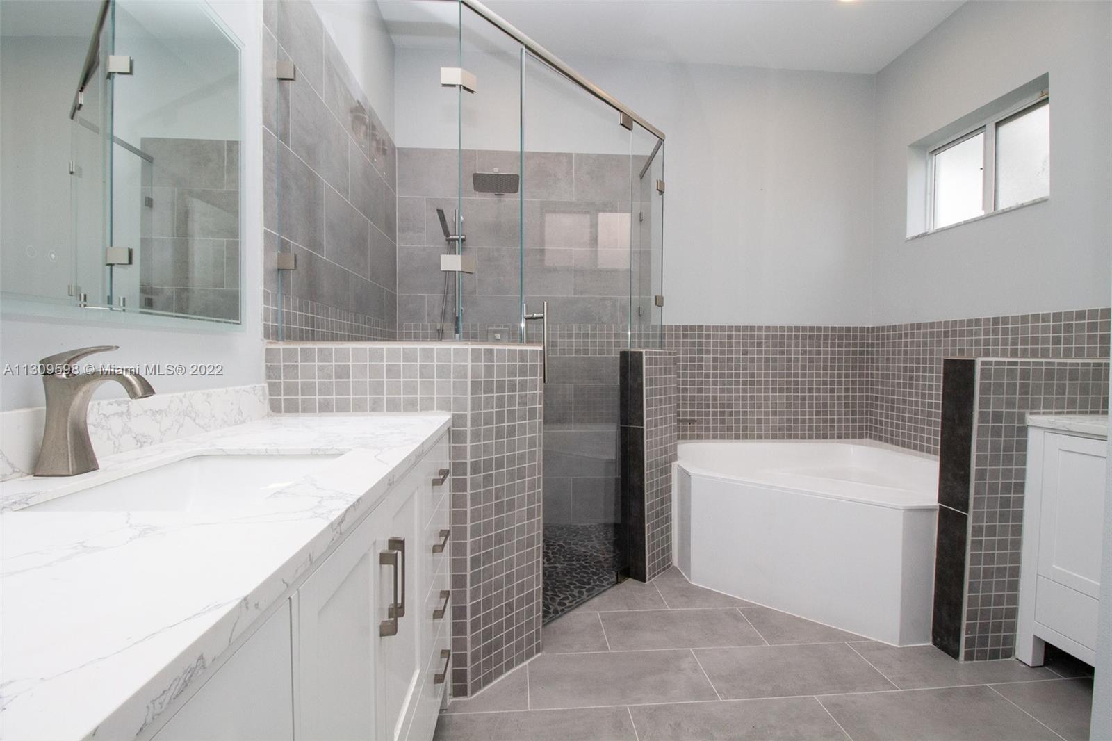 2175 SE 20th Ave Unit: 2175