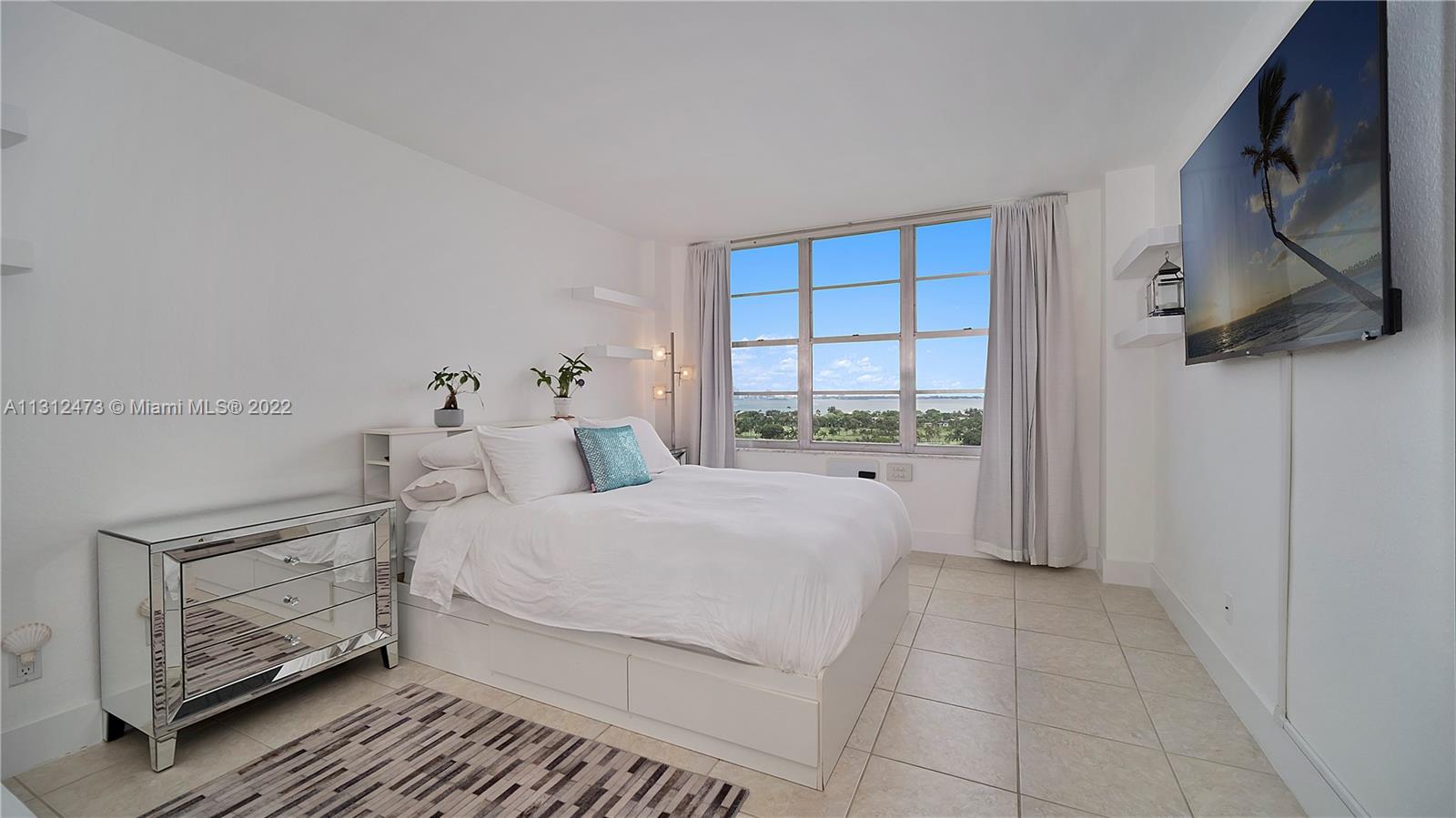 5600 Collins Ave Unit: 16L