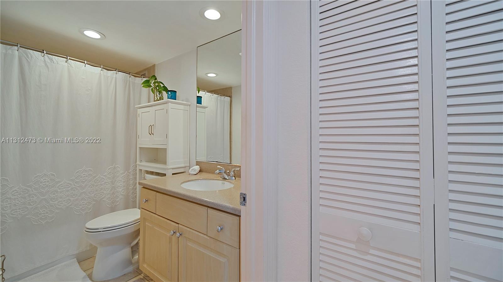 5600 Collins Ave Unit: 16L