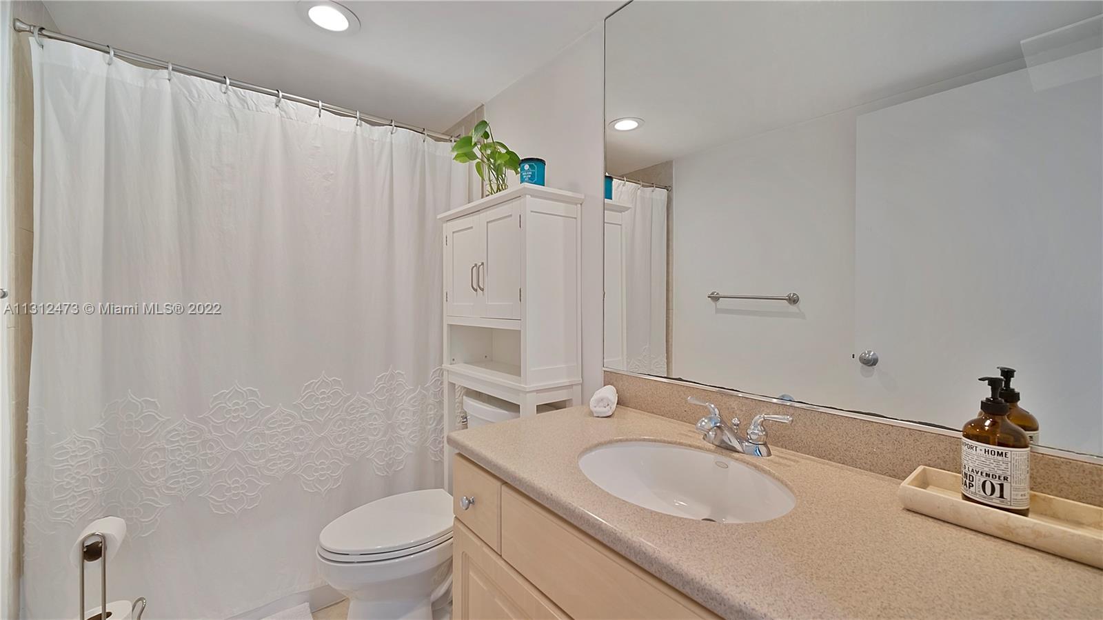 5600 Collins Ave Unit: 16L