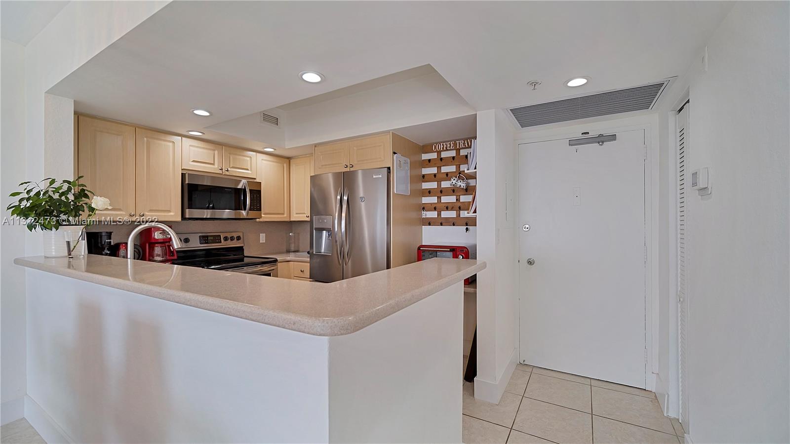 5600 Collins Ave Unit: 16L