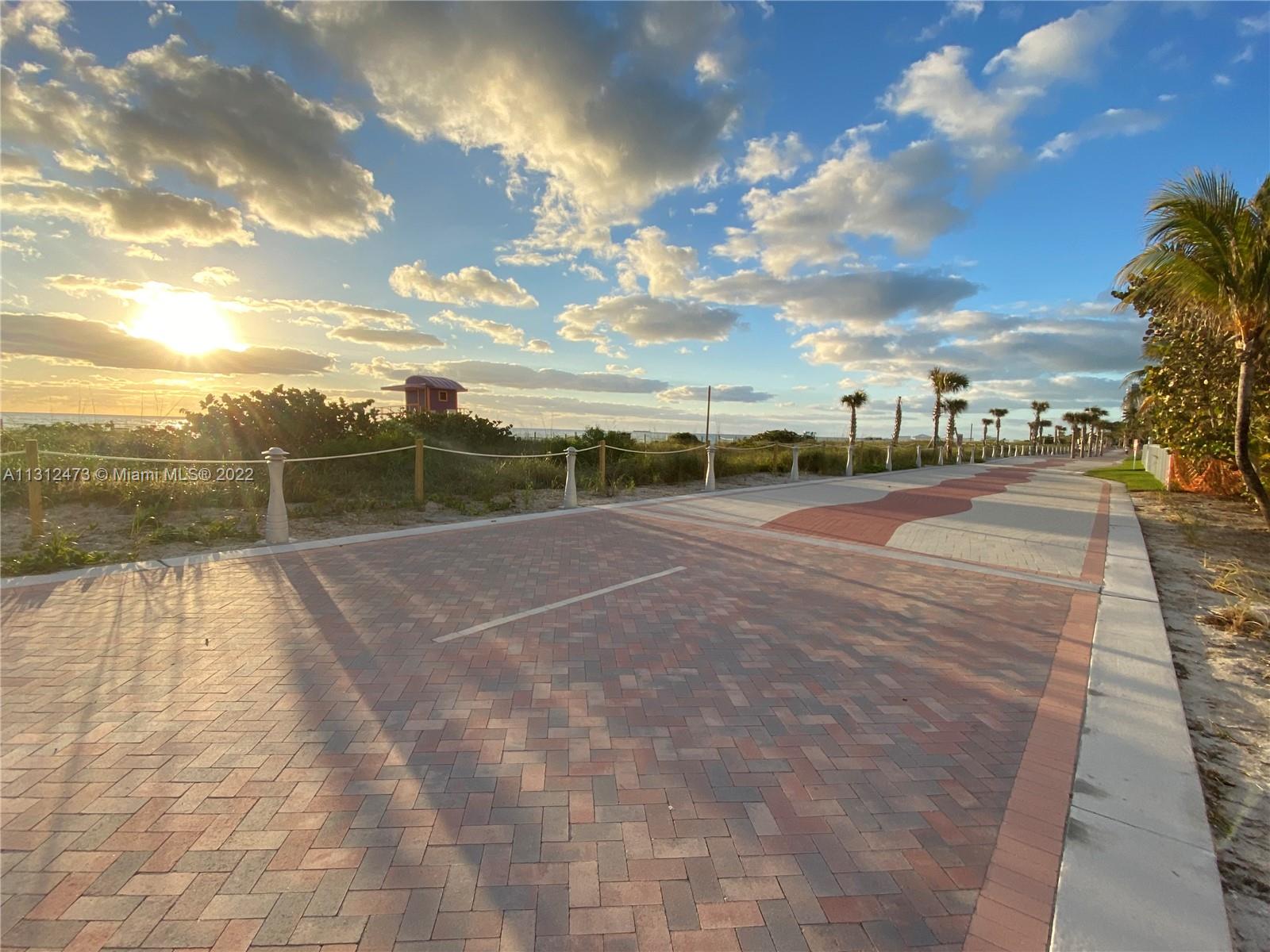 5600 Collins Ave Unit: 16L