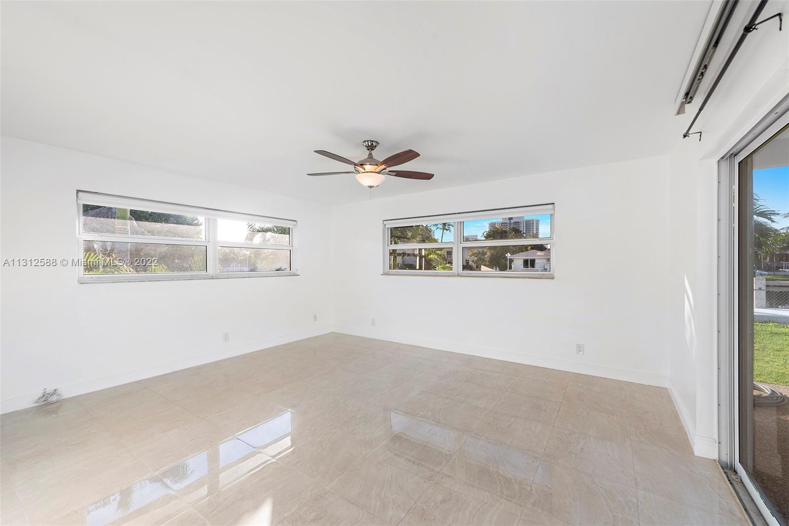 461 Alamanda Dr