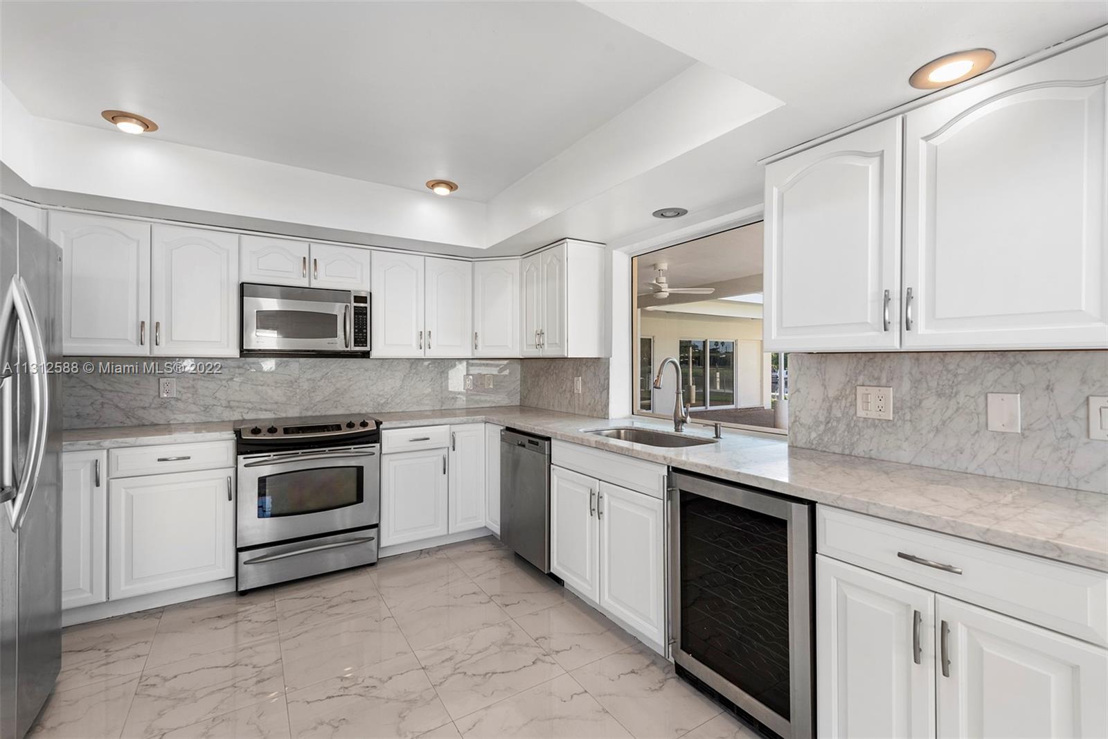 461 Alamanda Dr