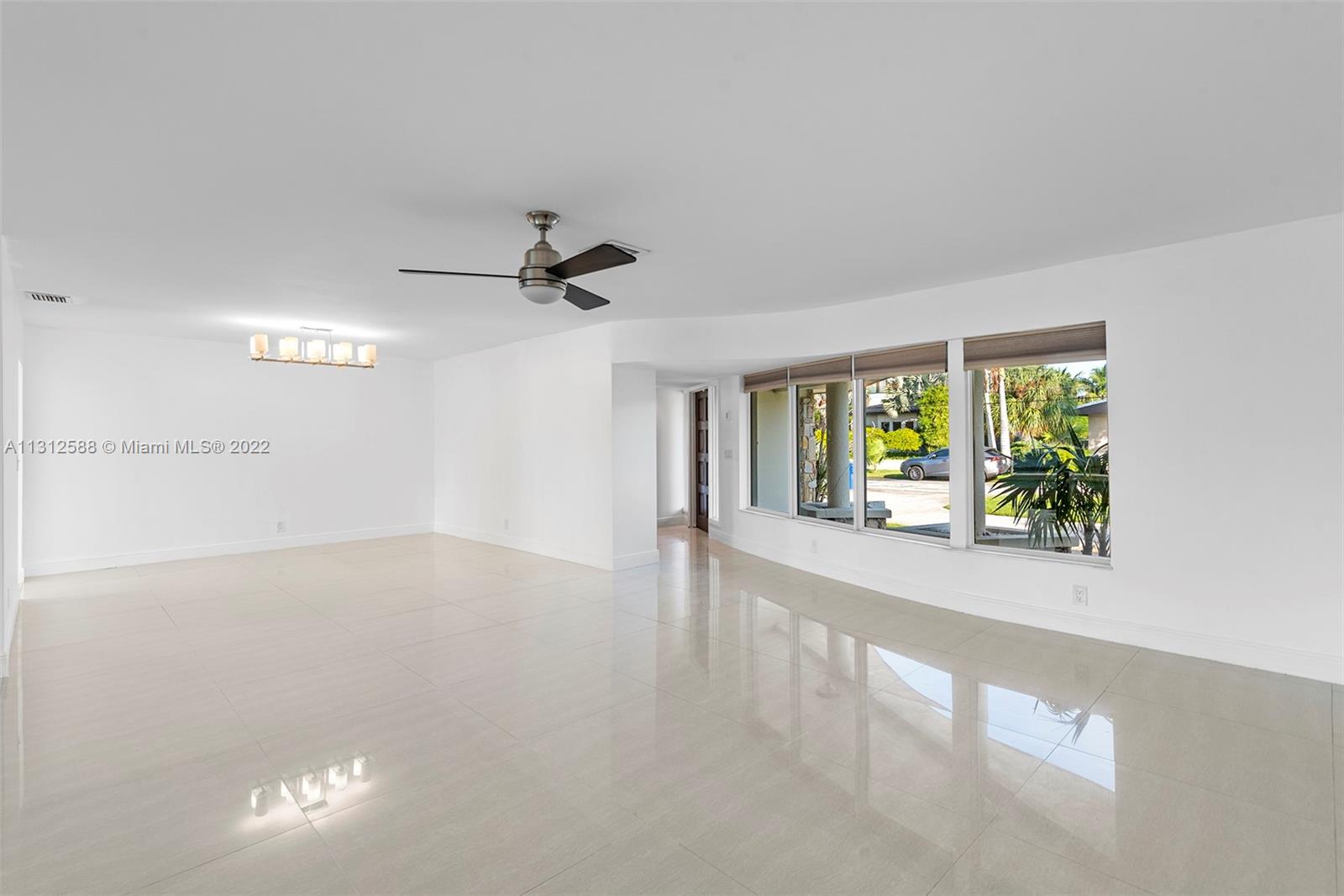 461 Alamanda Dr