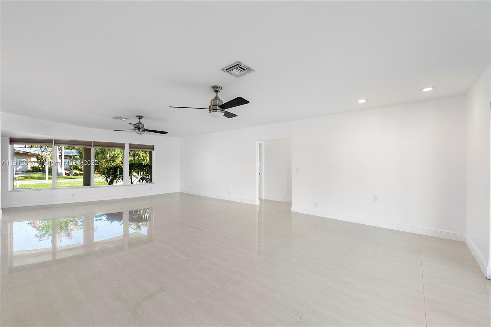 461 Alamanda Dr