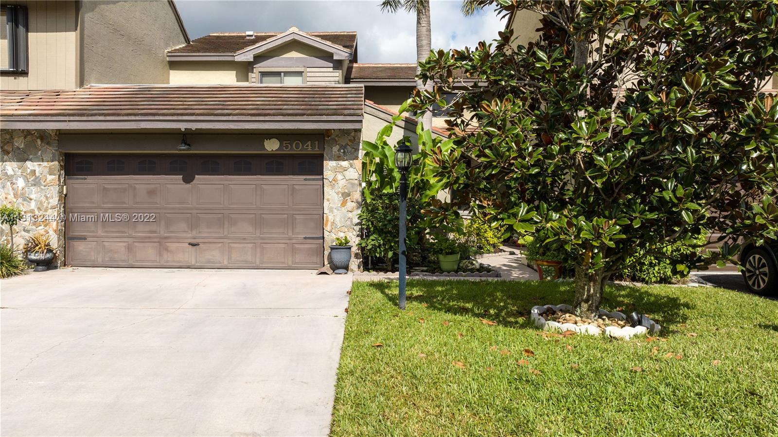 5041 Thyme Dr Unit: 5041