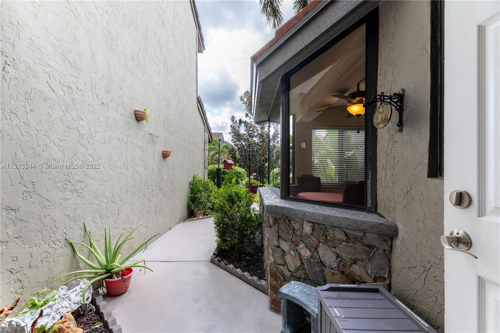 5041 Thyme Dr Unit: 5041