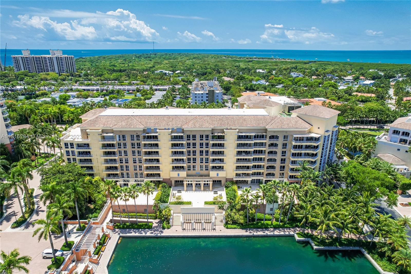 765 Crandon Blvd Unit: 207