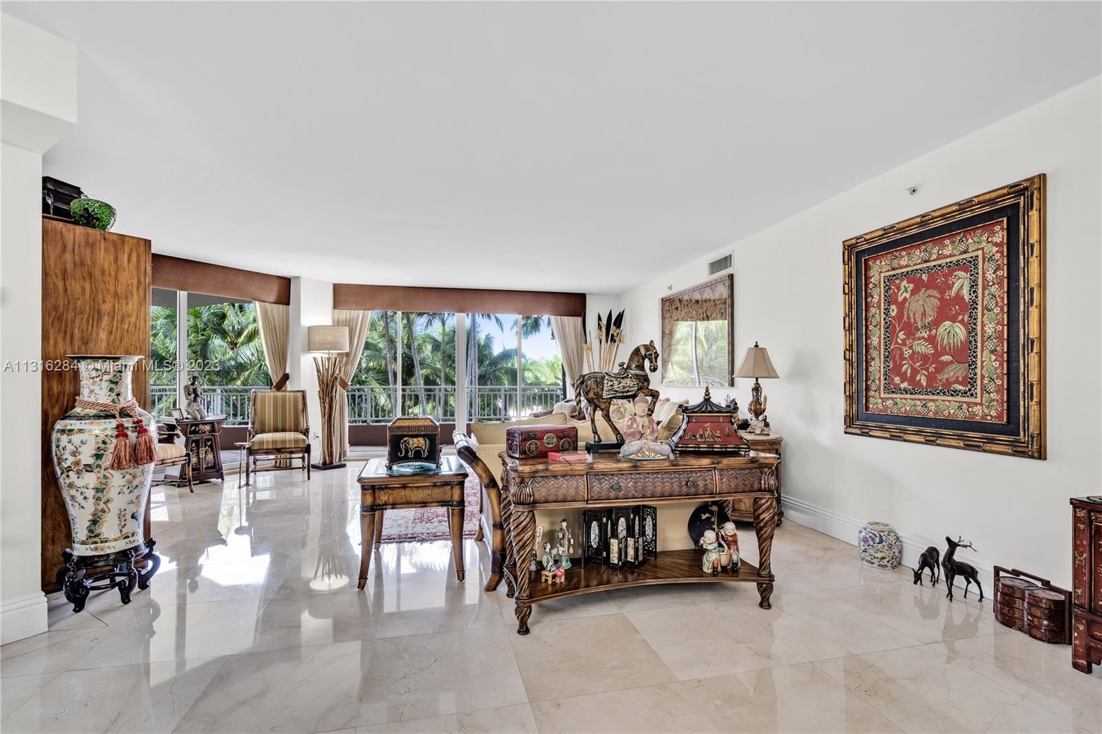 765 Crandon Blvd Unit: 207