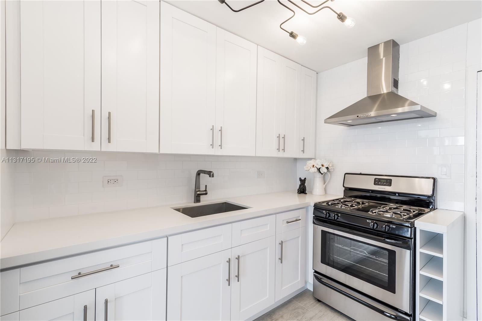 710 Washington Ave Unit: 420