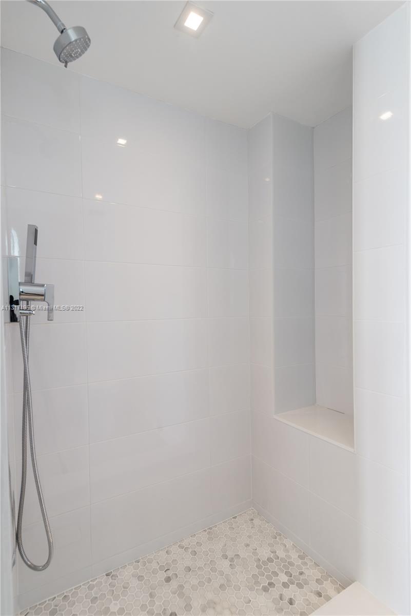 710 Washington Ave Unit: 420