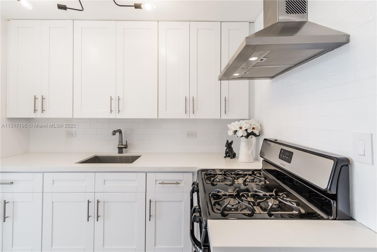 710 Washington Ave Unit: 420